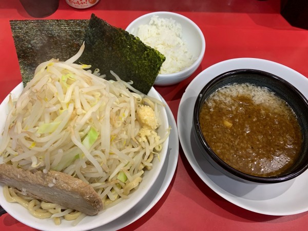 「ピリ辛味噌つけ麺でら盛り（G W限定）」@継承 あっ晴れ 大府店の写真