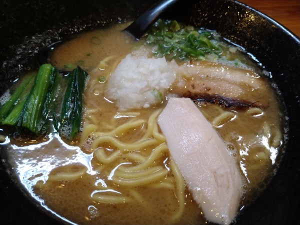 「鶏白湯ラーメン」@三代目麺処 「まるは」極 船橋店の写真