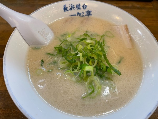 「ラーメン・バリカタ」@元祖長浜屋台ラーメン 一心亭 福島分店の写真