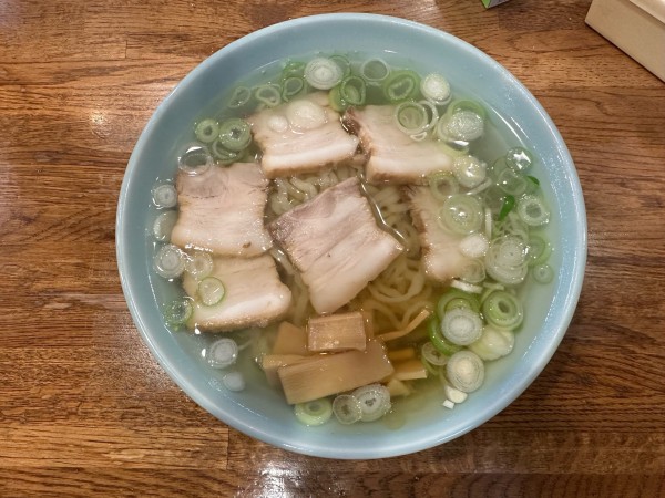 「醤油チャーシューメン」@丸信ラーメン 駅前店の写真