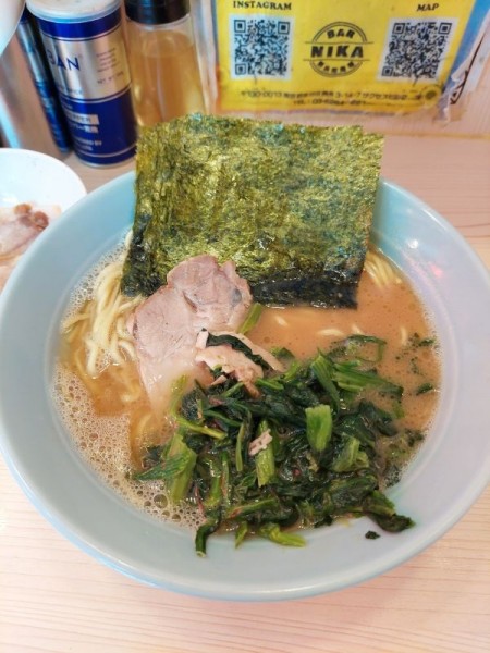 「チャーシューメン＋のり、レン草増し＋ライス」@家系 武の極みの写真