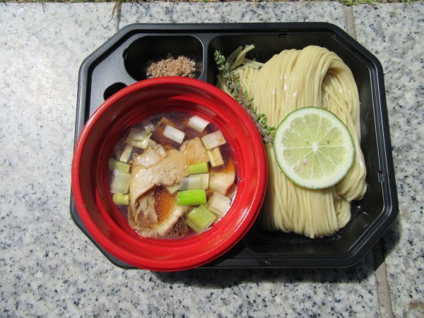 「YOKOKURASTOREHOUSE  昆布水つけ麺」@ラーメン万博2023 in TSUCHIURAの写真