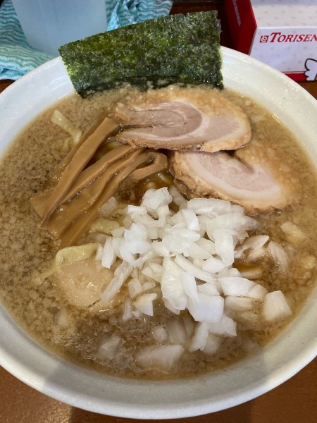 「背脂煮干しラーメン」@麺処いろ葉の写真