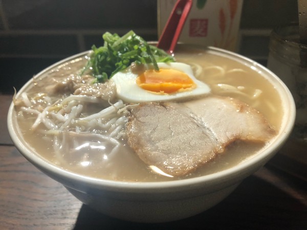 「中華そばアブラ」@スエヒロ 欽明路店の写真