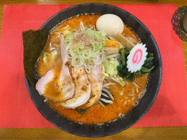 「旨辛みそ7種野菜たっぷりラーメン＋釜焼きチャーシュー、カツオだし」@ラーメン 喜楽の写真