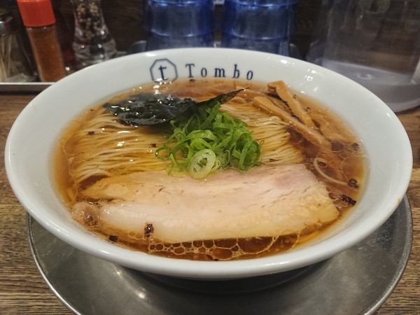 「醤油の旨味ソバ」@Tomboの写真