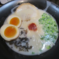 濃厚とんこつラーメン 一峰の画像