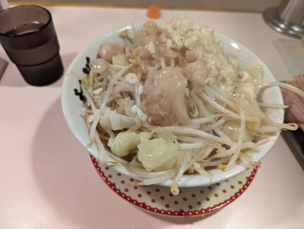 「ぶた1枚中ラーメン200㌘780円」@成蹊前ラーメン 吉祥寺の写真