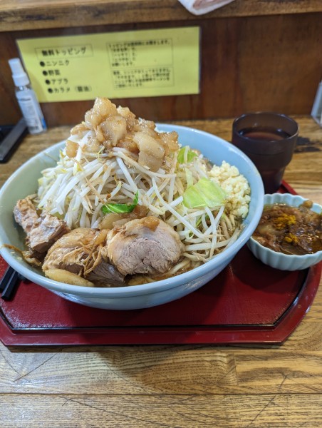 「大+カレー脂」@ラーメンめじの写真