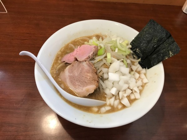 「背脂煮干しラーメン」@メガガンジャの写真