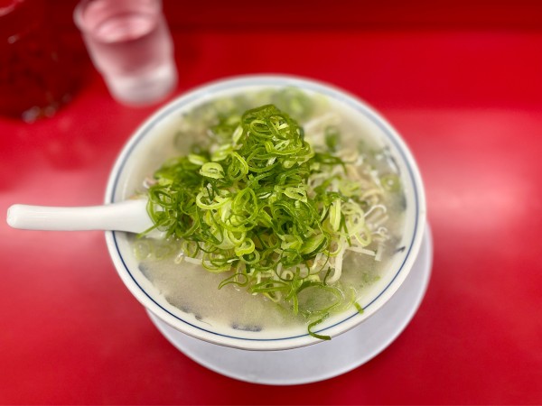 「ラーメン(もやし少なめ、ねぎ少し多め)」@ラーメン福 島田橋店の写真