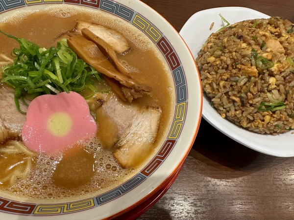 「中華そば、チャーハン」@和歌山ラーメン 丸味商店の写真