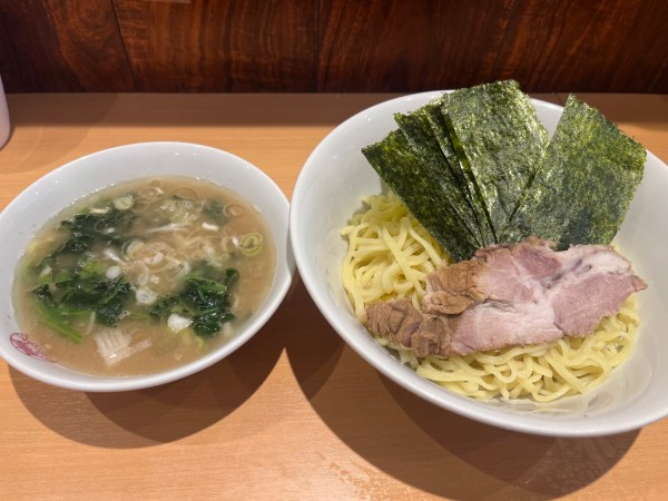 「つけ麺　中盛り」@家系ラーメン 貫徹家の写真