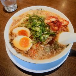 味玉キムチラーメン