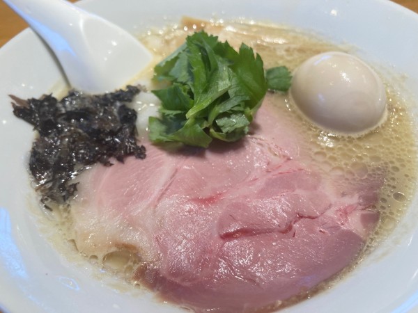 「特製牡蠣そば」@寿製麺よしかわ 坂戸店の写真