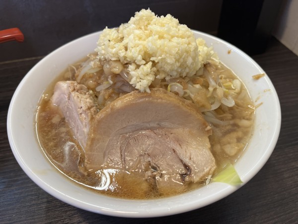 「ラーメン小」@六麓 豚らーめんの写真