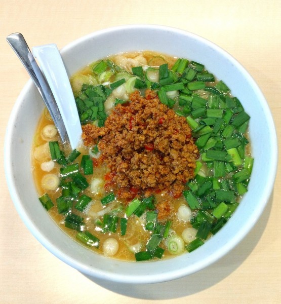 「台湾ラーメン 900円」@俺の夢の写真