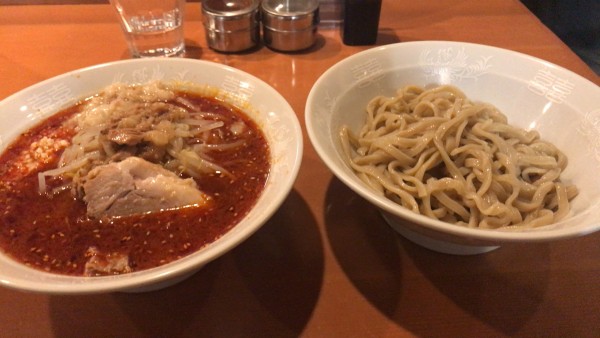 「《 限定 》 紅のつけ麺　950円」@麺屋 長次郎の写真