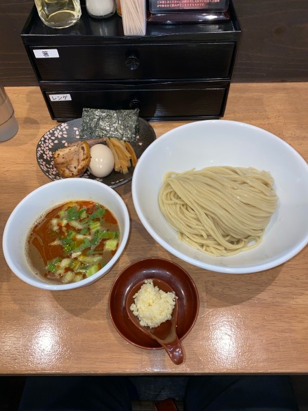 「濃厚カレーつけ麺大盛煮玉子刻みにんにく¥1,220円(期間限定)」@麺処 湯咲の写真