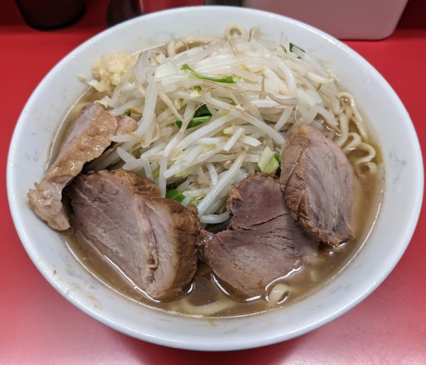 「小ぶた＋にんにく少し」@ラーメン二郎 上野毛店の写真