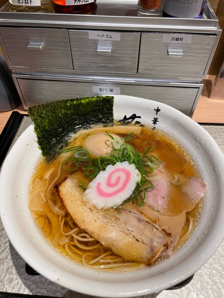 「特製中華そば」@中華そば 葵 新越谷ヴァリエ店の写真