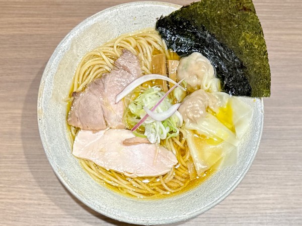 「★醤油らあめん🍜¥1,210」@Homemade Ramen 麦苗 COREDO室町店の写真