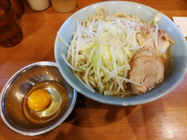 「小ラーメン・野菜少なめ+生卵」@ラーメンBoo Boo太郎。の写真