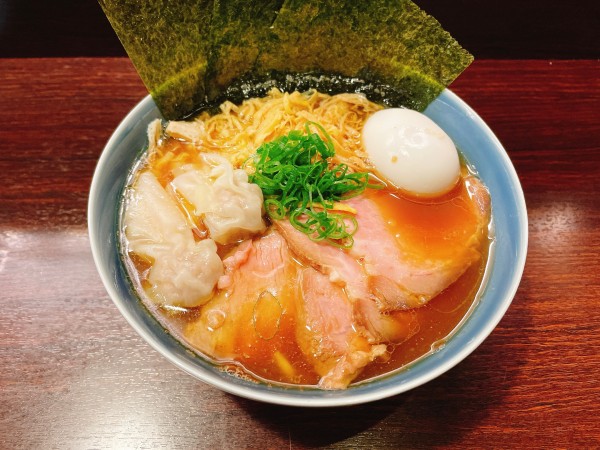 「特製醤油そば+和え玉」@麺屋 ルリカケスの写真