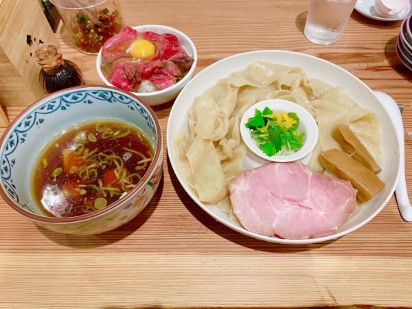 「平打ちざるそば+A5ランク黒毛和牛ご飯」@かね田の写真