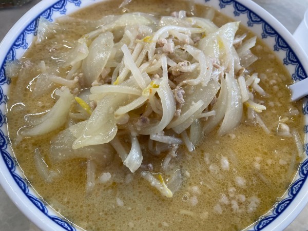 「みそラーメン並900円」@食堂ミサ はまや店の写真