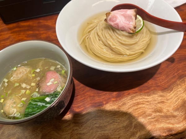 「昆布水つけ麺」@三馬路 東京店の写真