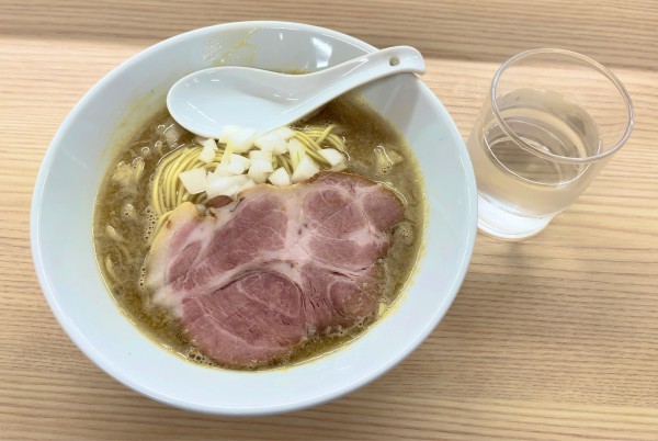 「ニボルケイン〜鶏煮干し光臨〜 & デミ塩」@煮干しラーメン ゼクウの写真