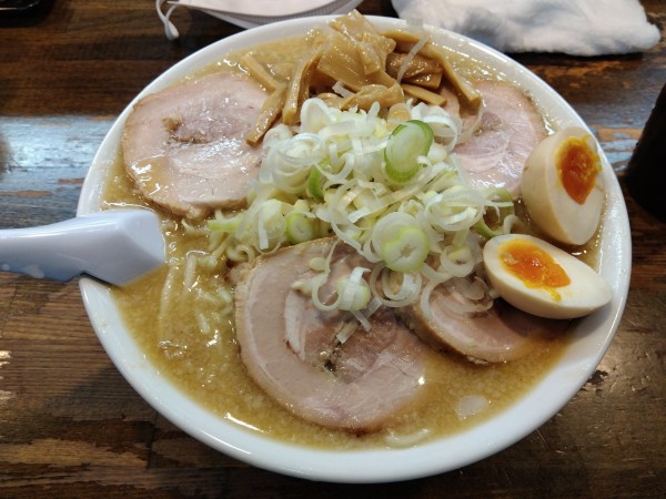 「みそチャーシュー大盛り＋味玉」@こってりらーめん 誉の写真