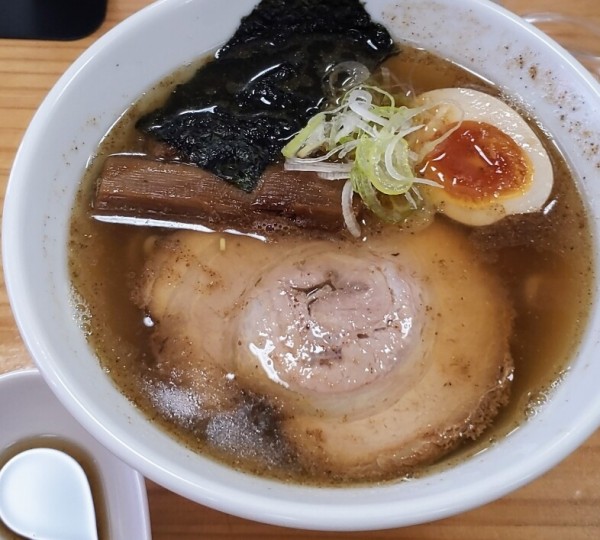 「濃厚あごだしラーメン 840円」@麺屋ふたばの写真