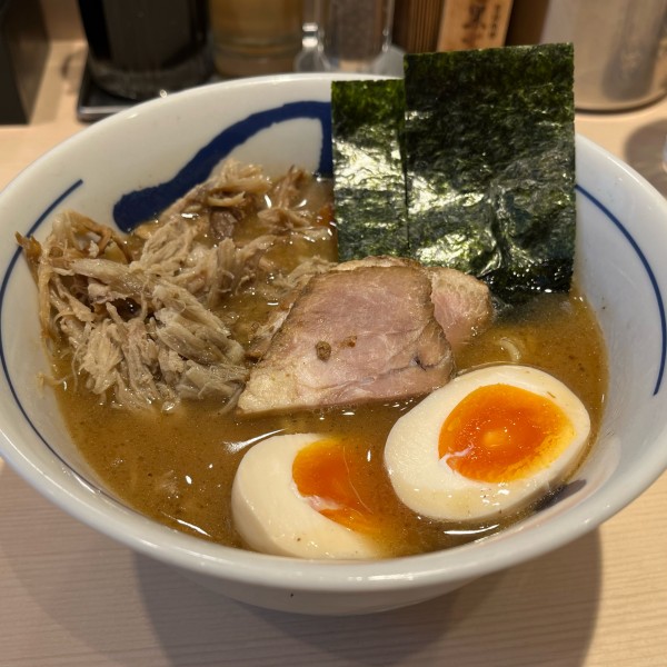 「濃厚豚崩しらーめん」@つじ田 渋谷フクラス店の写真