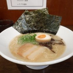 とんこつラーメン