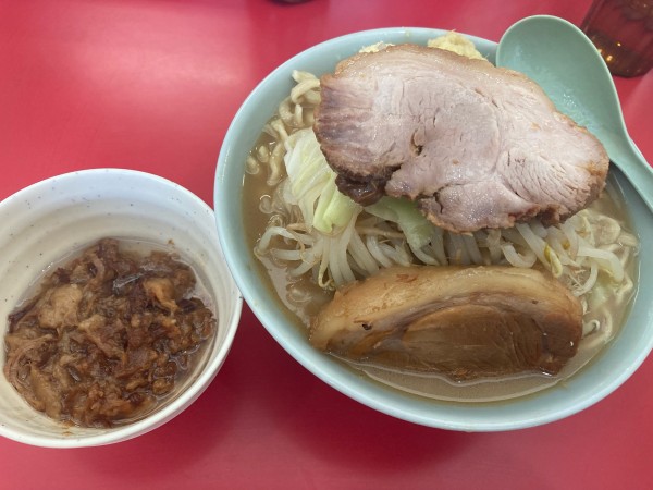 「ラーメン(ニンニクショウガ)¥900 +ブタ入りアブラ¥70」@ラーメン すくえ屋の写真