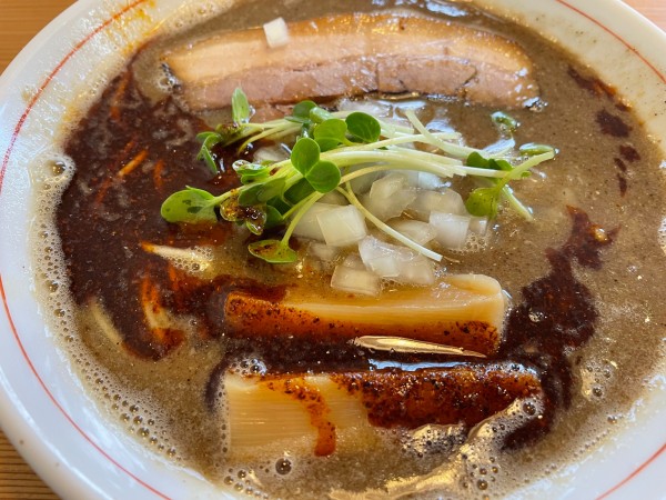 「辛濃厚煮干しそば1000円」@麺処 浮き雲の写真