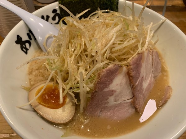 「ラーメン850＋ねぎ320」@野方ホープ 目黒店の写真