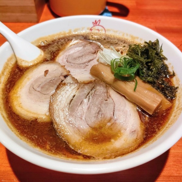 「エビカリー麺」@麺酒場 まがり 八丁堀店の写真