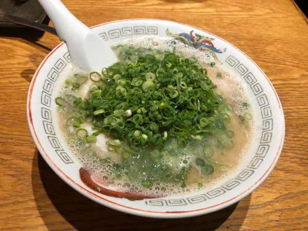 「ネギラーメン」@博多ラーメン でぶちゃん 高田馬場本店の写真