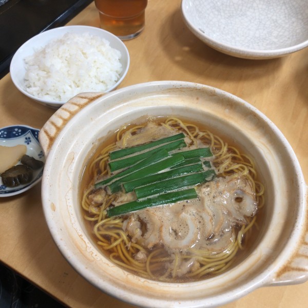 「鍋焼きラーメン（並）＋ご飯（ミニ）」@鍋焼きラーメン千秋の写真