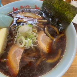 しょうゆラーメン　バター　サービスライス