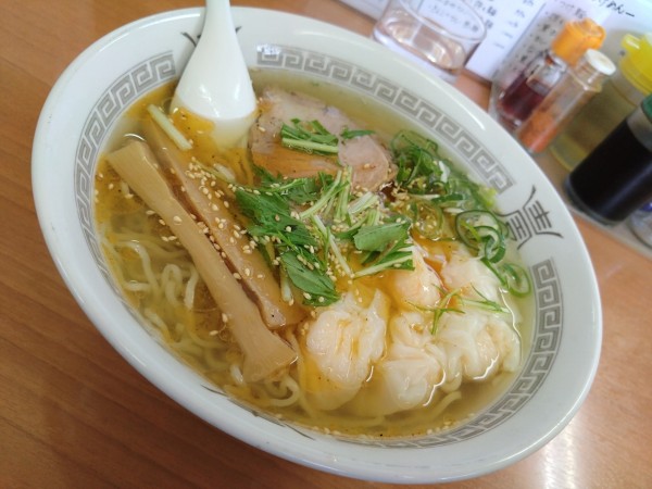 「エビしおワンタンメン 950円」@源ちゃんラーメンの写真