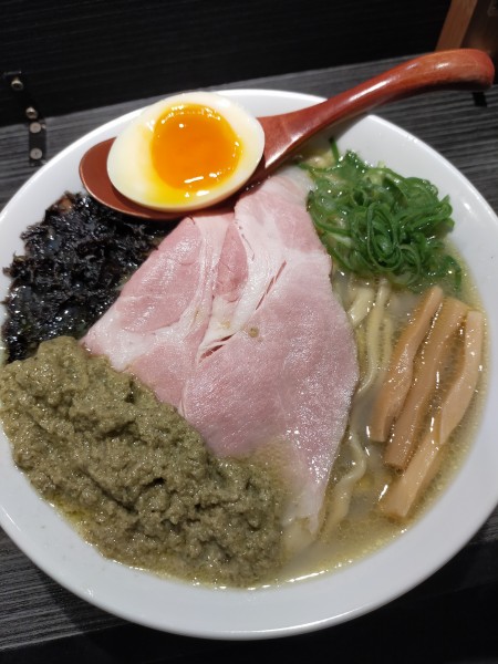 「特製牡蠣塩」@中華蕎麦 無冠の写真