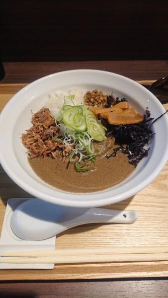 「まぜにぼ(青森煮干まぜそば)※特注太麺14番使用」@NIBOSHIMANIAの写真