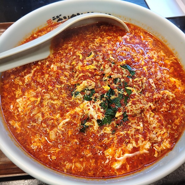 「ニラ入りタンタンメン1040円(メチャ辛)、ビール680円」@元祖ニュータンタンメン本舗 東神奈川店の写真