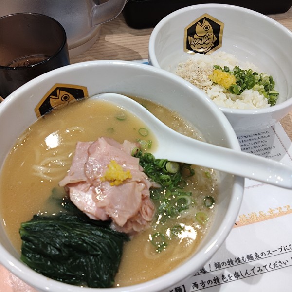 「濃厚真鯛らーめん雑炊セット1200円、ハイボール350円」@真鯛らーめん 麺魚 船橋店の写真
