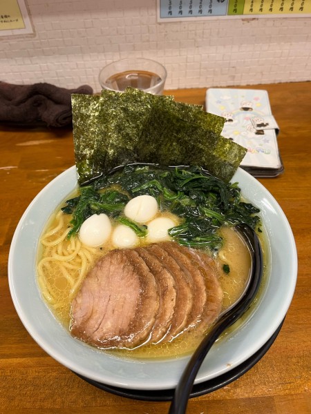 「チャーシュー麺うずら増し、硬め濃いめ」@爛々亭 大曽根店の写真