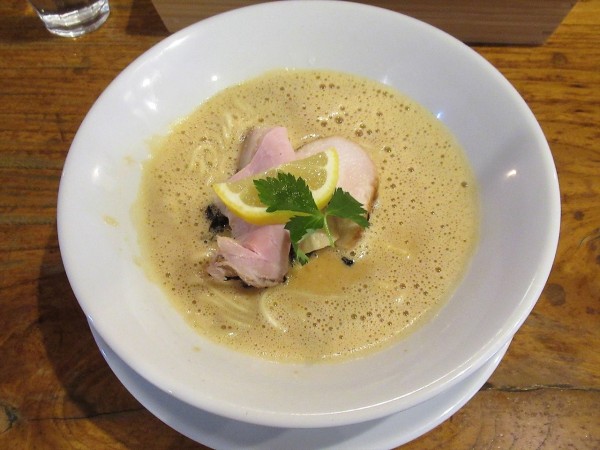 「濃縮鮟肝そば（970円）」@中華そば 先崎の写真